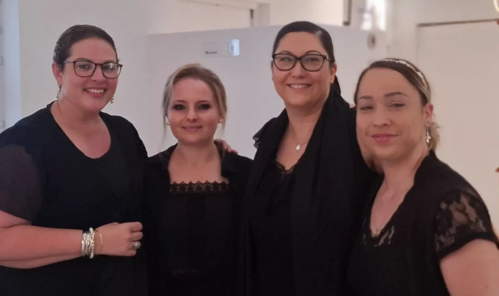 Madias Beauty Team